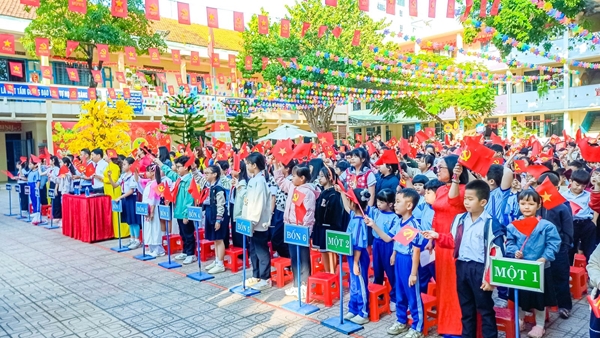 Trường Tiểu học Phước Tiến tổ chức các hoạt động chào mừng Đại hội đại biểu toàn quốc lần thứ XIV của Đảng